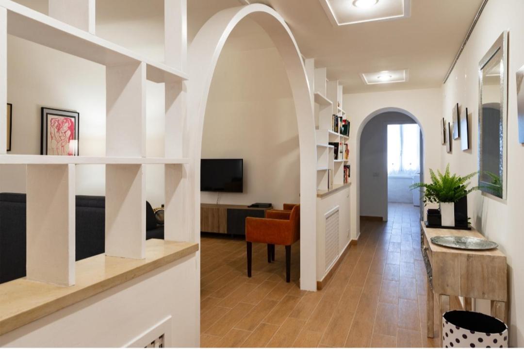 ローマA Casa Di Rosannaアパートメント エクステリア 写真